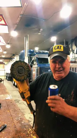 Polishing Part 1 #pennsylvania #budlight #bucketlife #truckertiktok #owneroperator
