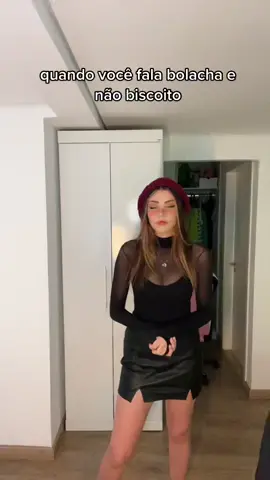 pra vcs é bolacha ou biscoito?