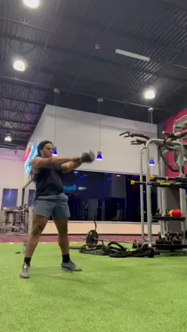 Kettlebell Full Body workout💪🏾✅Tag / Share / Save Inbox me your fitness goals #kettlebell #fitne#Fitnesslebellworkout #workout #crossfit #kettlebells #gym #training #kettlebelltraining #personaltrainer #fitnessmotivation #functionaltraining #strength #kettlebellswings #fit #motivation #kettlebellsport #strengthtraining #exercise #trx #weightlifting #cardio #fitfam #homeworkout #bodybuilding #powerlifting #squat #health #strongfirst #