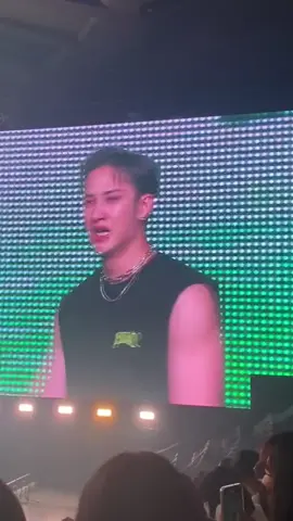 Pak leader kalau mau nangis mah nangis aja 🥺 jangan ditahan gitu 🤧 #bangchanbestleader #straykids #konserstraykids #momentsad💔