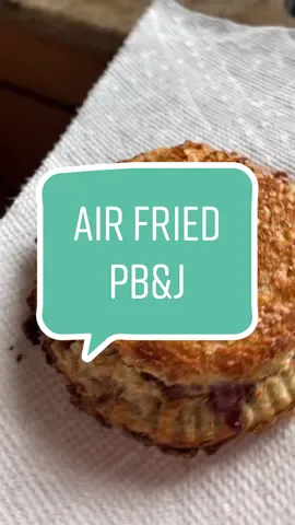 Common sense probably could’ve told me that this was going to be amazing but now I want to put everything I eat in the air fryer lol #Vlog #Recipe #airfryerrecipes