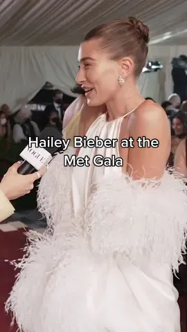 There’s just something about this moment between @Hailey Bieber and #EmmaChamberlain that makes us happy. As seen at the #MetGala.