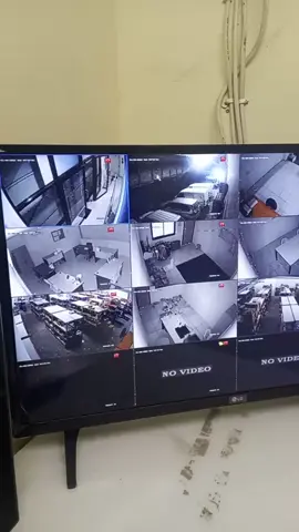 Satpam shift malam..Patroli Area Tempat Kerja...