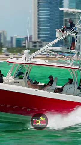 Red Hydra-Sports powered by Quad Mercury 300s entering Haulover Inlet. Full video on YouTube, link in Bio.#boatzone #haulover #boats #boatzonemiami