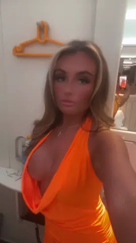 🧡🧡 #fyp #foryoupage #fypシ #outfit #nightout