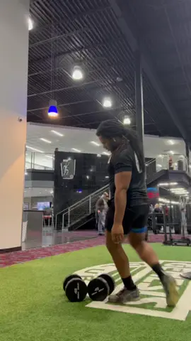 Dumbbell Hiit Work💪🏾🔥Tag / Share / Save If you ready to transform your body click link in bio #dumbbellworkouts #dumbbellhiitworkout #hiitworkout #gymshark #c4energy, #c4ambassador, #c4athlete, #c4influencer, #c4, #energydrink , #igniteyourfire, #preworkout , #energy, #sugarfree , #focus , #caffeine , #hydroflask