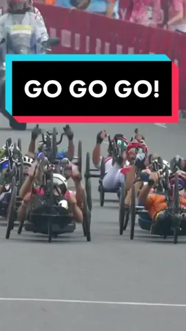 Lights out and it’s GO GO GO! #ParaCycling #Paralympics