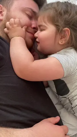 Şu kadar sevilsek yeter be
