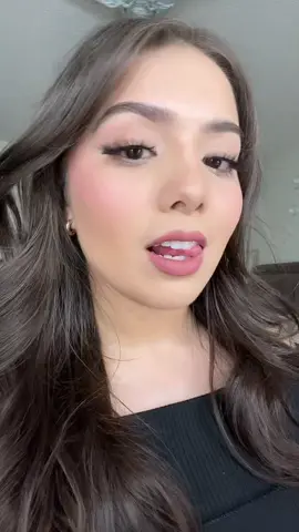 Chica  🍓  detalles de este maquillaje en mi IG