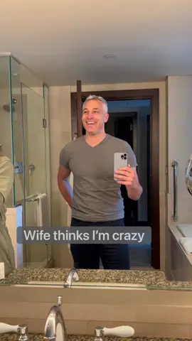I’m actually really boring 😜 #malemodel #silverfox #mirrormode #flex #Fitness