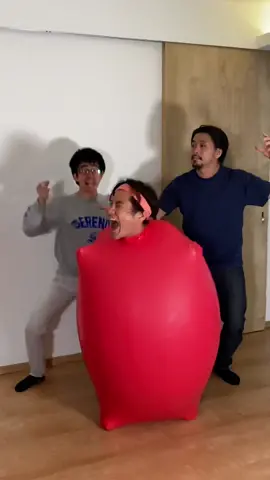 愉快な三人組 A funny trio #通ります #みんなに見せたい動画 #funny @magicianshin @hapitti._.balloon