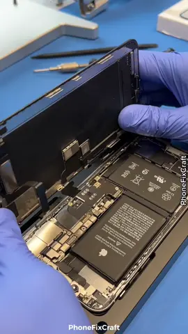 #iphone xs max #repair using genuine #apple parts at #phonefixcraft