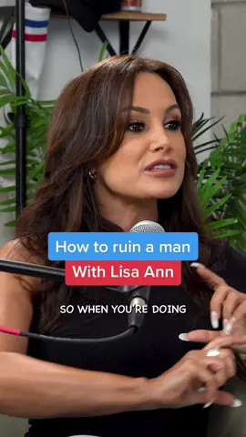 @thereallisaann is savage #stiffsockspod