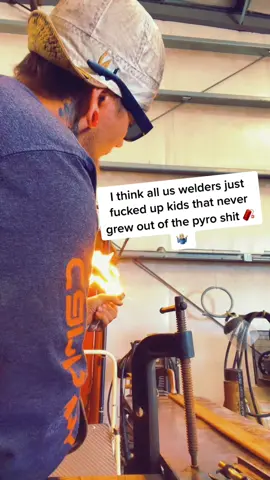 Tell me I’m wrong 🤷🏼‍♂️ #fypシ #weldtok #fypシ゚viral #oilfield #welding #torch #bluecollar #10MillionAdoptions