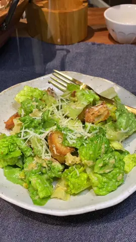 Make a Caesar Salad with me! #salad #saladtok #saladrecipe #caesar #caesarsalad #homemade #HowTo #saladsoftiktok #Recipe #bastille #homechef #target #targetfinds #targetmusthaves