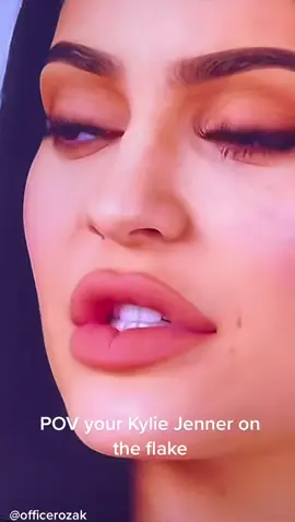 ❄️❄️❄️ #kyliejenner #kardashians #jenners #fypシ #tiktok #tiktiklive #kimkardashian #kourtneykardashian #kholekardashian #kendalljenner #coco