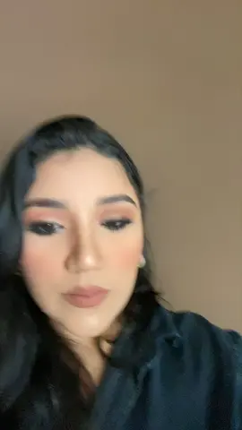 Haciendo spam con el maquillaje proque me encantó y poco me arreglo 🤷🏻‍♀️❤️