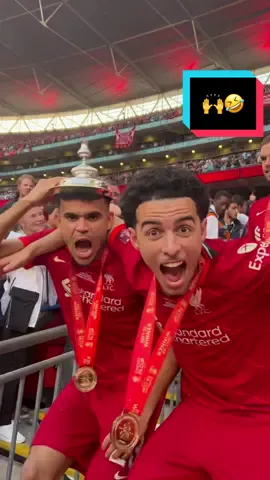 Watch until the end for a surprise 🙌🤣 #Diaz #Curtis #LFC #fyp #foryoupage