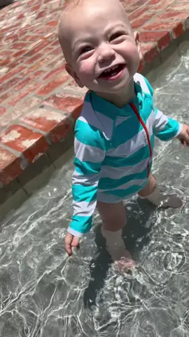 That big grin 😍🐠 #babiesoftiktok #babytok #happybaby #littlefish #swimmingbaby #poolday #pooltime #swimmingbaby #babypool #swim #splash #splishsplash #babyfever #cute #happy #sunnyday