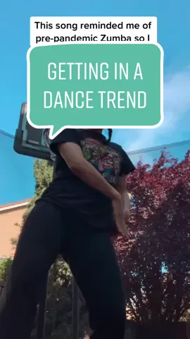 Bouncing and dancing #trampolinedance #viral #fyp #shakechallange #viraldancetrend