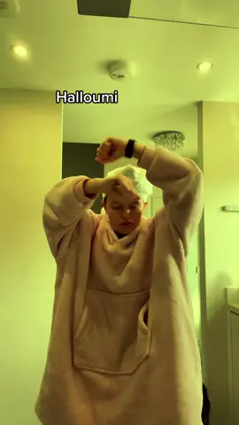 🥲🥲🥲 #fyp #trend #viral #capsulewardrobe #FoodTok #onlyinmycalvins #lovememore #ifiwerefood #golf #earthday #rap #marlerreacts #smoothie #easter #haloumi #cheese #dance #comedy