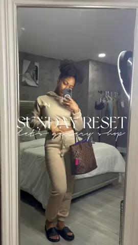 I honestly do not like grocery shopping at all! 😂 but let’s fantasize it a little✨ #blackgirltiktok #blackgirlminivlogs #groceryshopping #fyp #sundayroutine #sundayreset