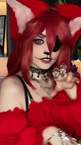 THE EARS MOVE YES 😂💖 #fnaf #foxy #foxyfnaf #foxycosplay #cosplaygirl #fnafcosplay