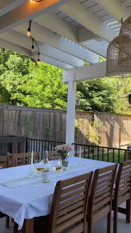 The final result! Dinners in don’t have to be boring! #alfrescodining #alfresco #dinnerdate #dinnerathome #summerdinners #outdoorliving #outdoorlivingspace #makeitnice #dinnerdateathome