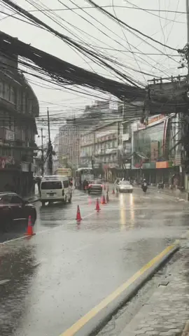 Guess the place 🤔?? #raining #coldweather #rain #ktmstreet #weatherchallenge #fyp #goviral #tiktoknepal🇳🇵 #kathmandumuser