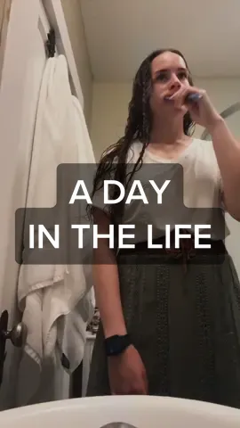 A day in the life of a teacher before school! #firstyearteacher #teachersoftiktok #teacherlife #adayinthelife #teachertok #morningroutine