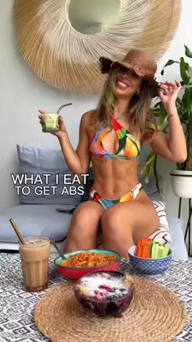What I eat to get abs! #Fitness #food #getabs #foodforab #FitTok #lillysabri
