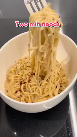 2 minute noodles made better 🤭💗 #ramen #food #foodies #Foodie #FoodTok #foodtiktok #tiktokfood #chef #noodles #chilli #garlic #lunch #dinner #mealprep #FoodLover #EasyRecipe #Recipe #recipesoftiktok #australia