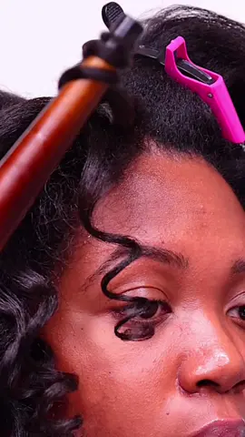 Wand curls on blowout hair😍 #shrinkage #4chair #stretchinghair #revlonhairdryer  #washday #blowdrybrush #chihair #sheamoisture #drmiricle #imbuecurls #garnier #blowdry #naturalhair #hairstyles #wandcurls #4ccurls #4cwandcurls