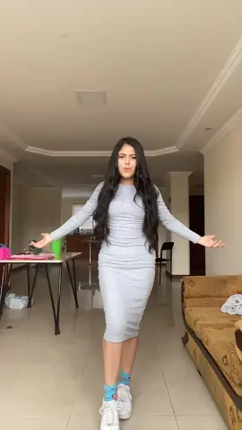 amo ponerme vestidos 👗 #fyp #cuenca #viral #destacame