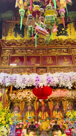 Hoa tươi dâng Thánh 🙏🏻🙏🏻🙏🏻  !