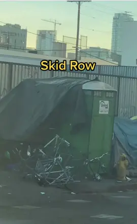 People literally have their tents attached to a porta potty. Heartbreaking and unreal how anyone in the US lives in these treacherous conditions… #foryou #losangeles #givewithallyourheart #homeless #community #MentalHealth #fyi #mentalhealthmatters #give #Love #hope #pepsiapplepiechallenge #audacityofhope111 #glowinlove111