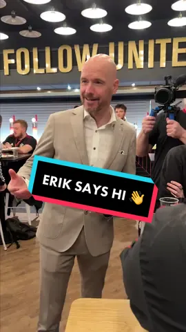 Erik meets the staff 🤝 #UnitedOnTikTok #MUFC #ManUtd #EriktenHag #TenHag #OldTrafford