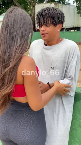 Quando o amigo da uma ajudinha! #SextaFeira13 #BookTokBrasil #AnimaisNoTikTok #DiasDasMães #PelaEducação #DescubraNovasVozes #May4th #AMaiorFinal #TesteVocacional #FashinNews