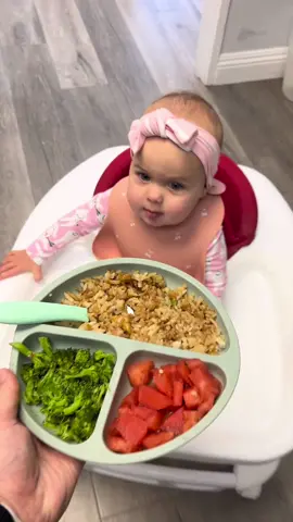 Todays drive through💁🏼‍♀️ #blw #babyledweaning #momtok #MomsofTikTok #babytok #babiesoftiktok #lunch