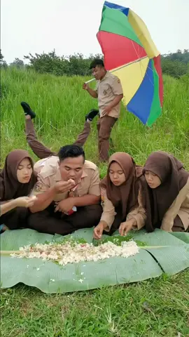 Ikan laut / seafood yg gemoy-gemoy ini ternyata enak banget teman-teman..😍🙈 kalian wajib coba nih teman-teman @metooofficial1 #metoosmile #obatkumurmetoo