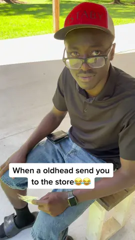 Old head tell you get that bottle over a can every time😆😆 #funnyskits #relatablecontent #funnyuncle #comedy #fyp #viral #skits #oldheadsbelike