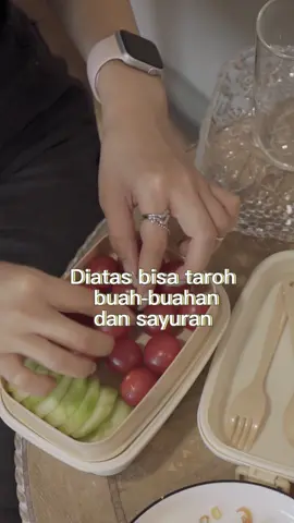 🥳🥳🥳Kotak makan ini bagus dan awet digunakan.untuk bawa makanan ke kantor atau keluar sangat  cocok. #kotakmakan #samonoindonesia #samonolife #popularvideo #popularcreator #followers😘thanku