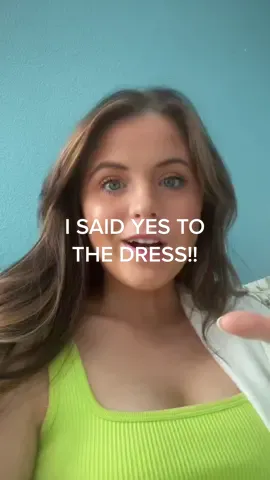 What a fun moment last night!! #yestothedress #weddingdressshopping #davidsbridal #myweddingdress #bridetobe #morningchat #thatgirl