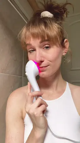 This is my secret weapon for acne! Just hold in place for three mins per area and say bye bye acne #lightstim #lightstimacnelight #ledtherapy #acnefree #skincareroutine #acne