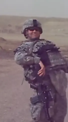 chilling with the boys in Iraq🤣🇺🇲 #military #militarydance #the_italian_seal_3 #viral