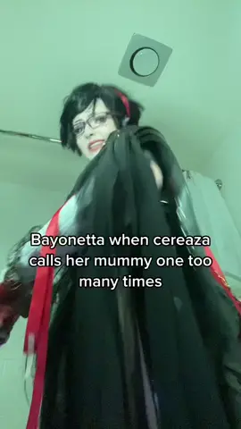 She meant it when she said don’t call me mommy ig #bayonetta #bayonettacosplay #cereaza #cosplay #cosplayer