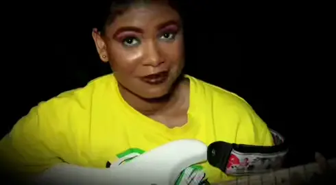 Abby Dallas vibing on guitar to @Muni Long song hrs & hrs .love this song 🎵 #munilongchallenge #fyp #hrsandhrs #sharethecareforthisvideo #abbydallas