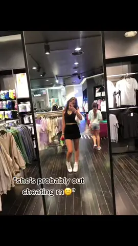 im leeching tf out this vid idc🤣🤣 #fyp #Summer #vegas #xyzbca