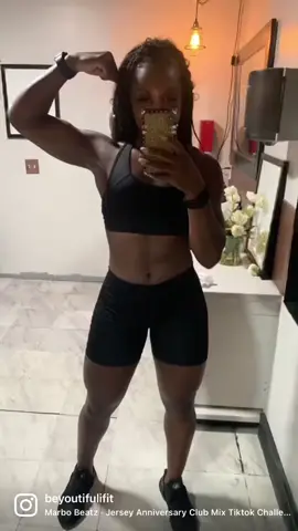 Gym Rats Stand Up #FitTok #blackfitness #Fitness #fyp #katespadenycabana #takemeofftheroster