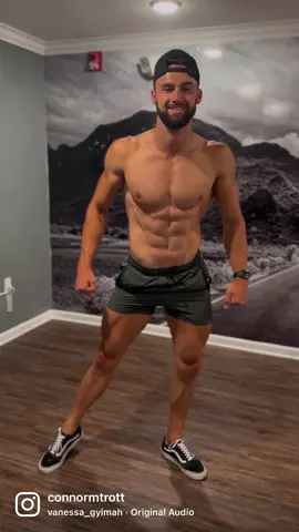 The Art of Posing 7 🎨23 DAYS OUT!🔥 @summershreddingevents#fyp #foryoupage #posing #physique #fit#Fitnesss #connortrottfitness #10percenthealthier
